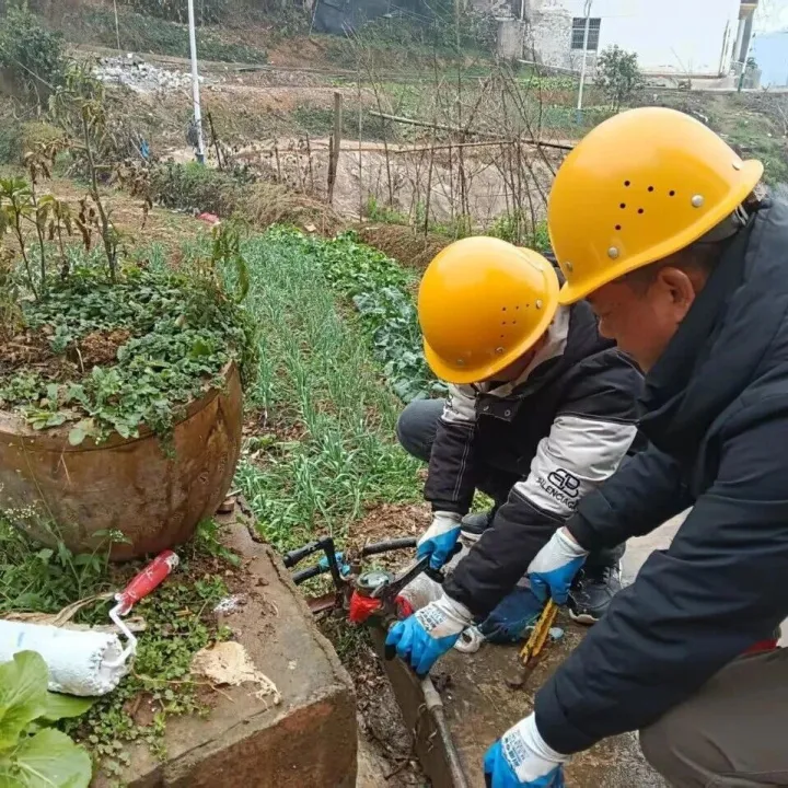 贵州水投大龙水务公司：以“动”制“冻” 全力守护寒冬里的“水安全”