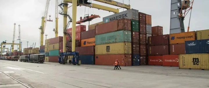 選擇中世通代理瓷汾出口：享受一站式服務(wù)提升效率降低成本