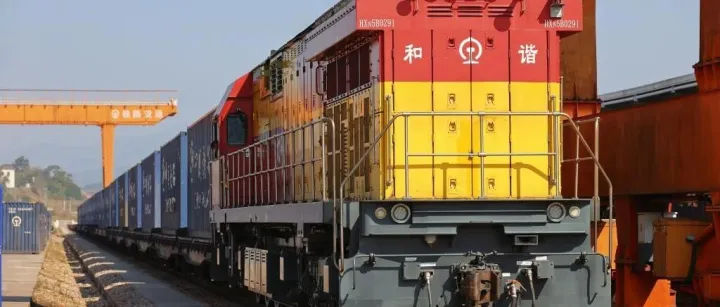 看发展 | 普洱→厦门仅需3天！中老铁路首趟咖啡豆专列发车