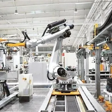 柳州：经济发展稳中有进 工业“压舱石”作用凸显