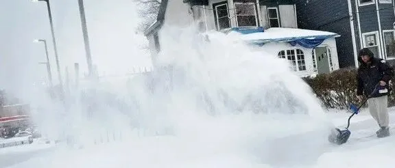 暴雪消灭亚马逊订单？