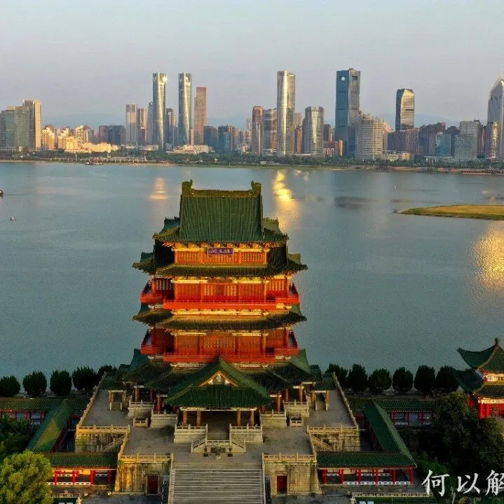 即将成团！1.30-2.1【南昌city升旗仪式】南昌军事主题公园轻武器馆+滕王阁+观摩升国旗仪式