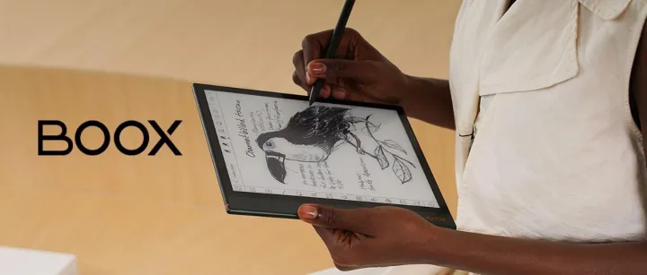 海外红人营销|年入10亿！61岁女老板靠“泡面盖”冲刺IPO！