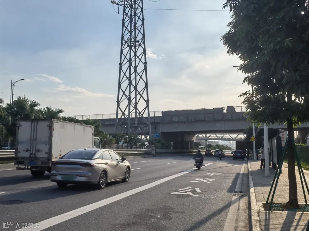 江门-南职公交站 - 副本 (2).jpg