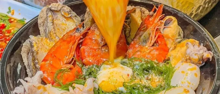 把糟粕醋“端”上海南省兩會，這條網友留言“火”了！