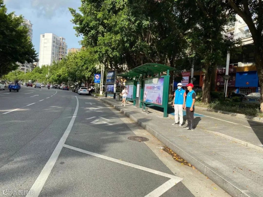 江门-华侨广场公交站（伊仕利装饰前） (1).jpg