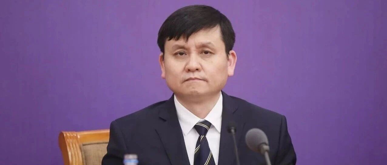 张文宏:拒绝把AI引入病历系统- 大数跨境