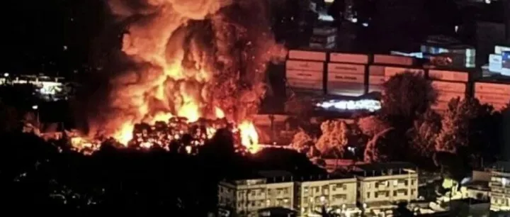 香港突發(fā)火情！數(shù)百居民連夜疏散→