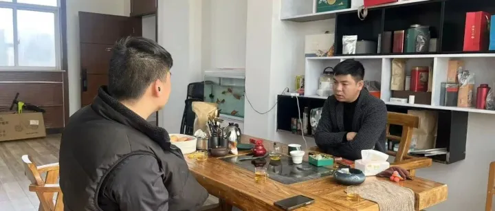 赋能专精企业 共拓跨境新局——龙南逸泰源园区探访博纳会计亚马逊益智玩具项目