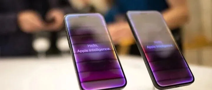 苹果最不愿意看到的局面：Siri 还没修好，修 Siri 的高管先跑去了 Google DeepMind