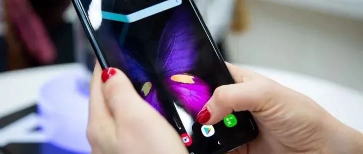 中國(guó)制造商警告智能手機(jī)價(jià)格將上漲