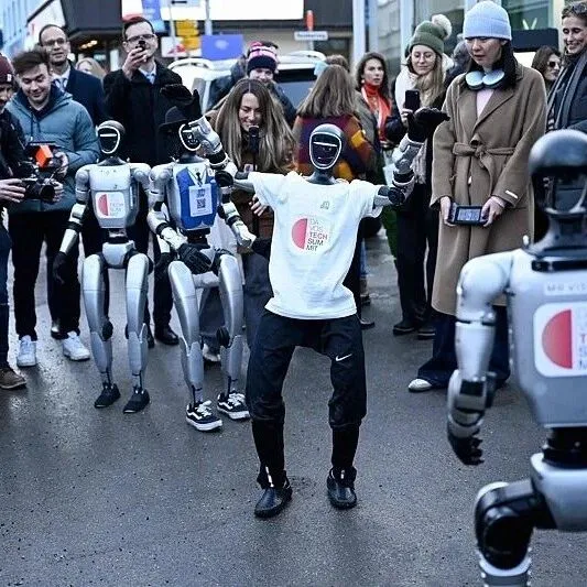 优必选开源具身智能大模型Thinker