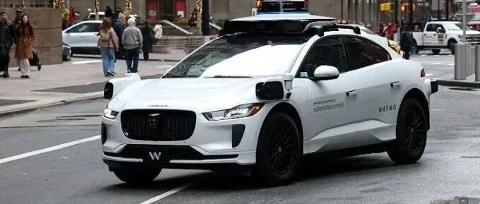 Waymo完成160亿美元融资，估值升至1260亿