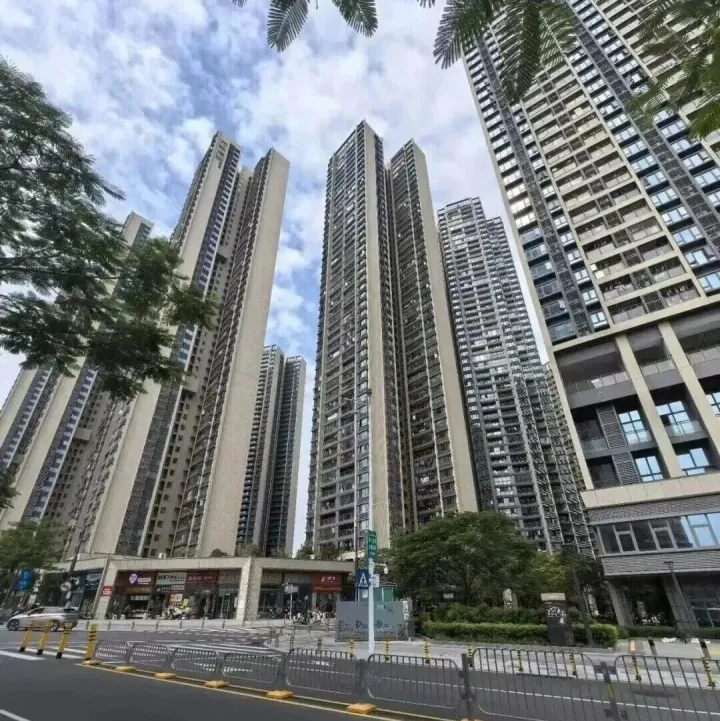 121平4房，仅售<em>37X</em>万！龙华万科次新笋盘大捡漏！