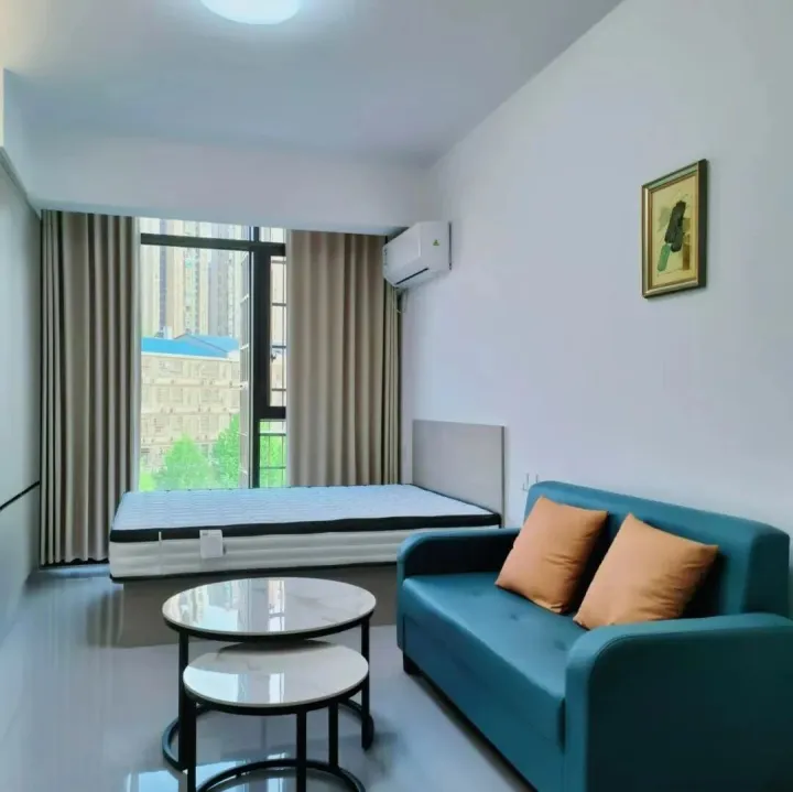 【岳麓麓云路】2号线整租一室带厨卫1400