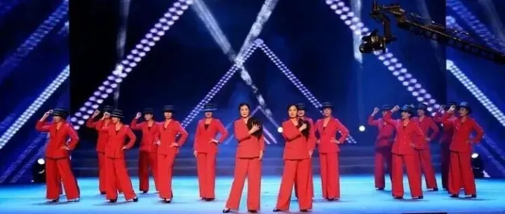 奮進(jìn)新征程、建功新時(shí)代”第十一屆旗袍春晚