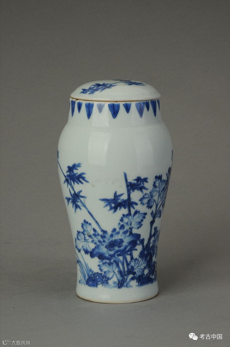 精品文物】明代· 青花花鸟纹带盖瓷瓶（四川博物院）- 大数跨境