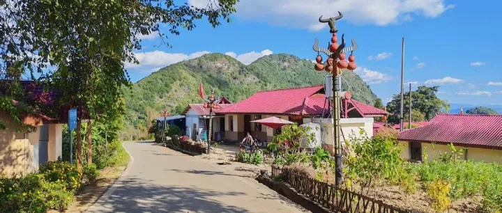 <em>臨滄</em>龍乃村：佤族村寨幸福長(zhǎng)