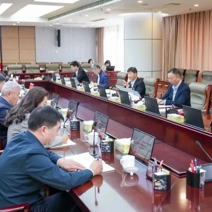 省政府召開專題會(huì)議，研究海南省“十五五”自然資源保護(hù)和利用規(guī)劃、海洋經(jīng)濟(jì)發(fā)展規(guī)劃編制工作