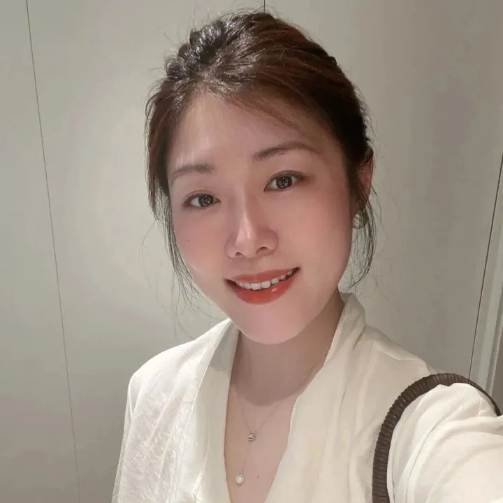 颜值耐看，皮肤白皙！铅山设计师小姐姐，家庭和睦