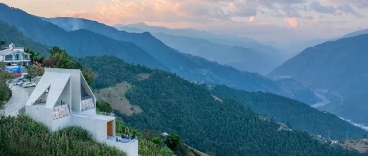 <em>怒江</em>：守護生態(tài)底色 創(chuàng)出好“錢”景