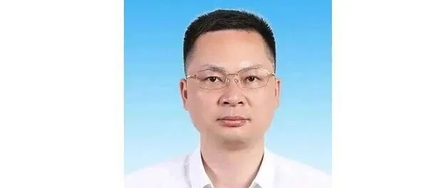 <em>益阳</em>新任县委书记！