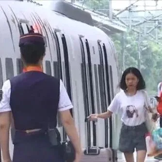 “用前任身份證訂票再取消，讓他過年回不了家”，12306回應