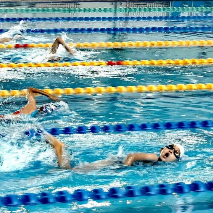 今年南昌中考体育新增游泳、羽毛球、乒乓球选考项目，评分标准出炉！