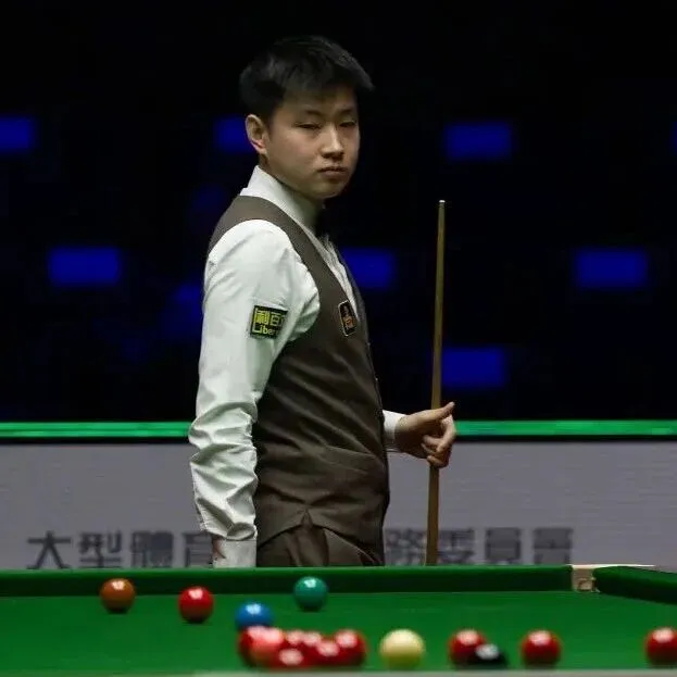 趙心童、周躍龍分別淘汰韋克林和卡特，中國球員首次包攬斯諾克世界大獎(jiǎng)賽四強(qiáng)！
