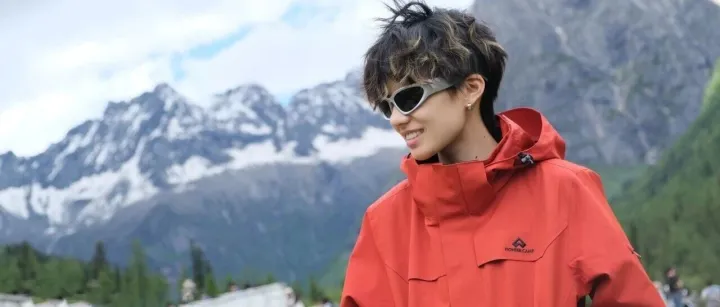 畢業(yè)生回訪｜楊婧：從校園創(chuàng)作到MCN深耕，松弛感是我的職場通行證