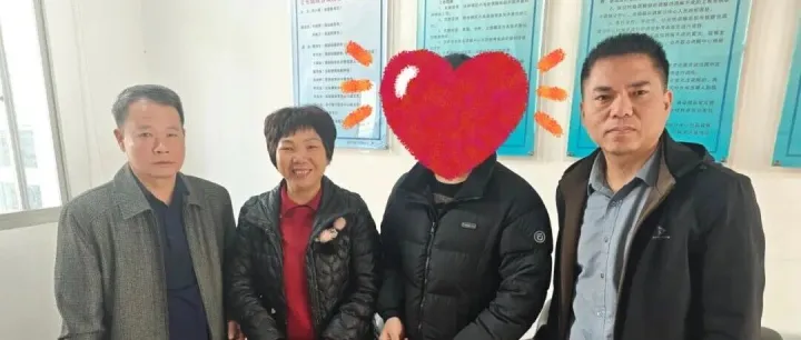 仑苍镇践行“扶帮行”︱“博爱送万家” 春节慰问情暖人心