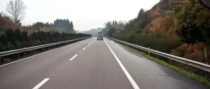 <em>三門峽</em>至洛寧高速公路中標(biāo)了