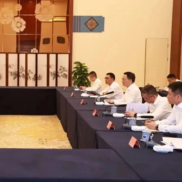 王祺揚會見中國海洋大學客人