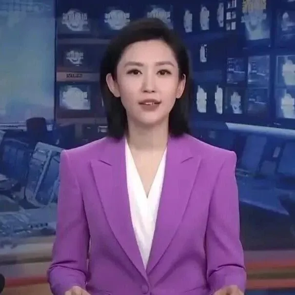 央視《新聞聯(lián)播》關(guān)注貴州興義6000多畝油菜花綻放