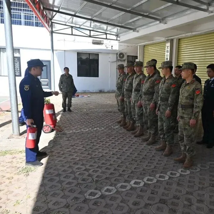 五指山人武部开展第一季度消防安全综合训练