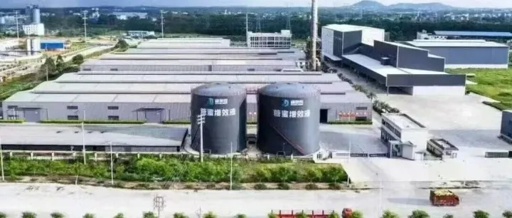 【贵港开聘网】甘化产业园绿友农生物科技招聘叉车工/保洁/投料/码包等岗；5千~7千，包吃住，月休四天，准时发工资