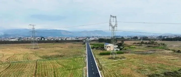 <em>贵港</em>这条乡镇公路全线通车