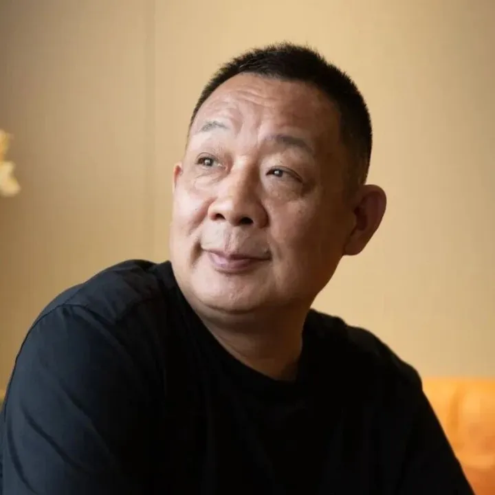 胖東來(lái)創(chuàng)始人于東來(lái)宣布退休，他為“自由和愛(ài)”全力奮斗了30年