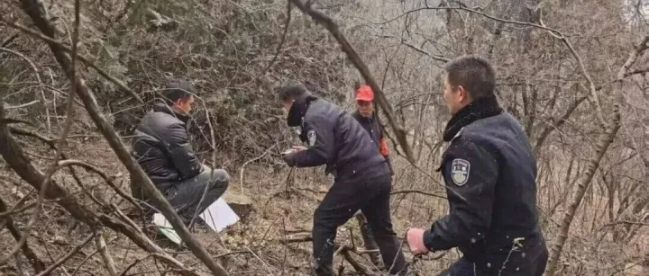 陜西警方：5名犯罪嫌疑人被當(dāng)場抓獲，其余人員正在追捕