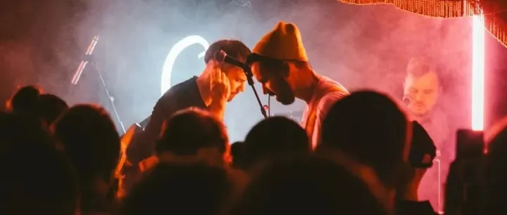 一張專輯，探討生命、愛、失去與存在的循環(huán)本質(zhì) | Overhead, The Albatross 上海專場(chǎng) 即將售罄