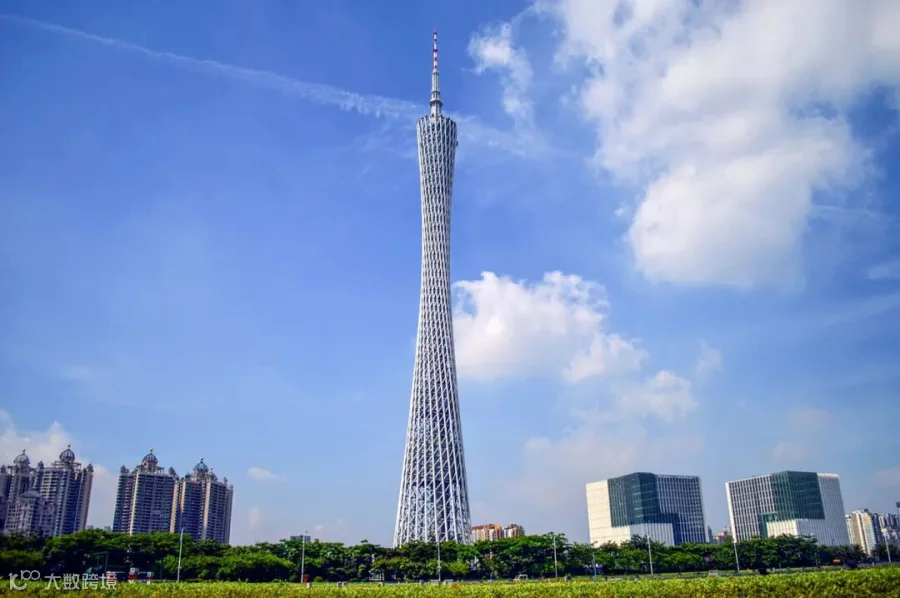 摄图网_501050719_广州塔（企业商用）.jpg