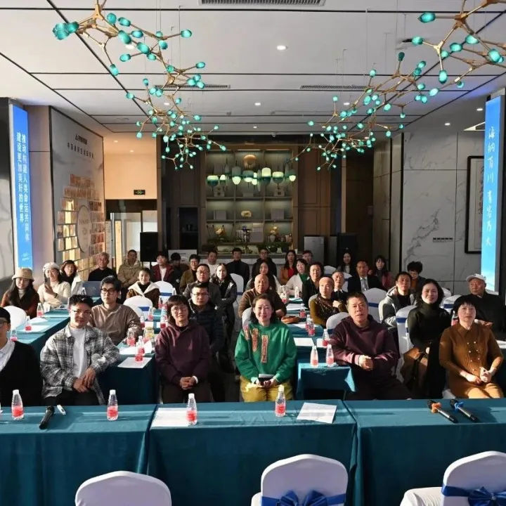 在世界的紛繁中，安放自己：一場(chǎng)讀書會(huì)，五段人生路的交匯