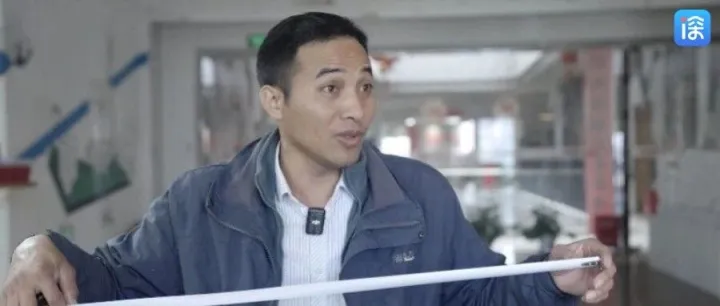 深圳网红“卷尺哥”，被写入政府工作报告