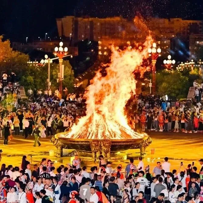 云彩风 | 2026年，何时去<em>楚雄</em>最美？