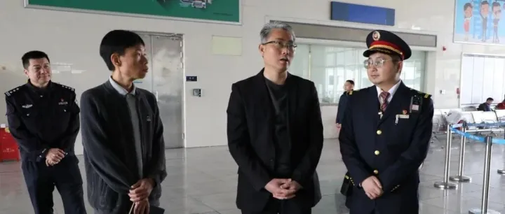 守好春運(yùn)關(guān)！南頭鎮(zhèn)深入一線(xiàn)調(diào)研督導(dǎo)春運(yùn)安全與服務(wù)保障工作