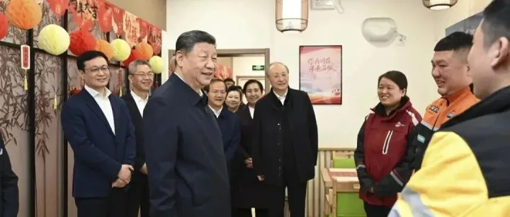 春節(jié)前夕看望快遞小哥，總書(shū)記情暖新就業(yè)群體