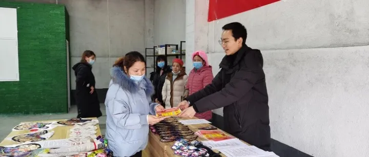 大数据人才 | 龙宇：以数字针脚绣活苗绣新图景