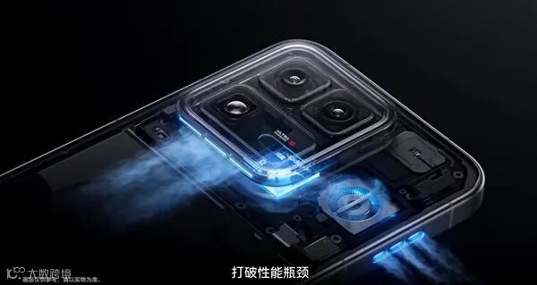 行业首款性能Ultra来了！iQOO 15 Ultra正式发布：4999元起