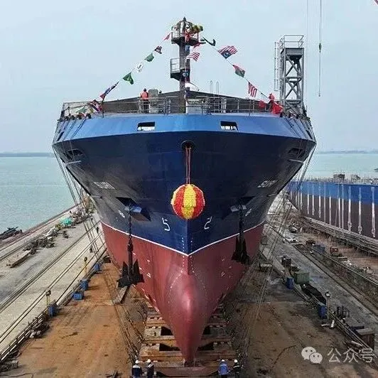 一船下水一船合拢，三福船舶同日同船台实现双节点突破