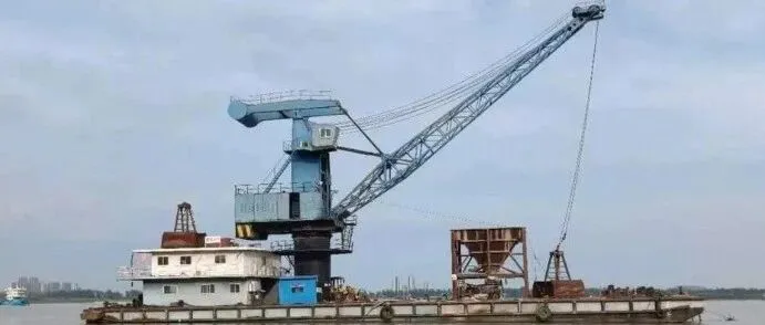 船舶出售|2019年48m*15m*2.3m浮吊船